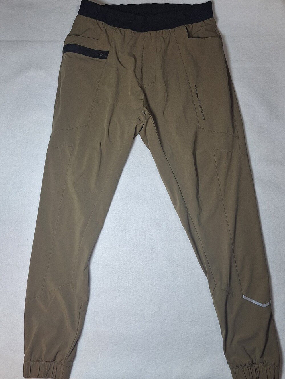 Alphalete Jogger Pants Men's S Brown Elastic Waist Pockets Athletic Reflectors